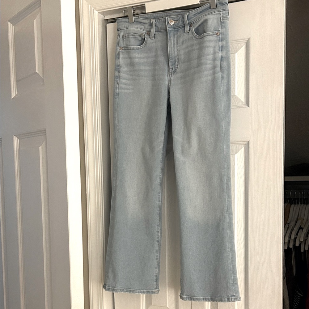 American Eagle kick crop bootcut size 6